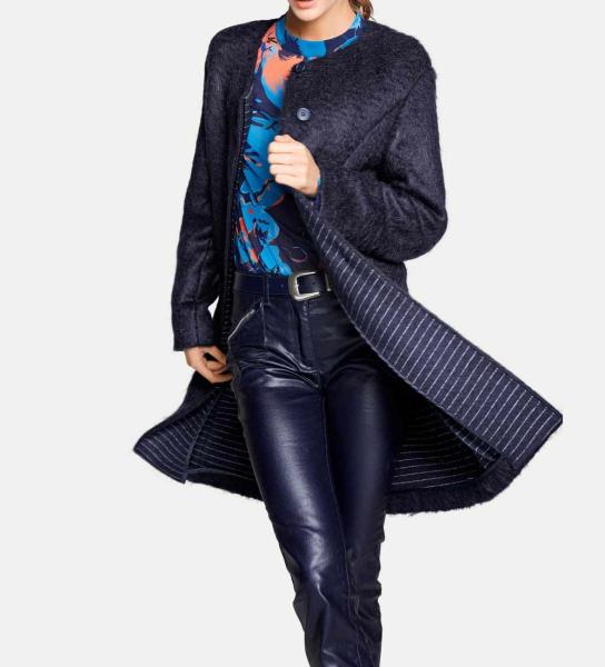 Damenmantel mit Mohairanteil in Blau – modisch und warm
